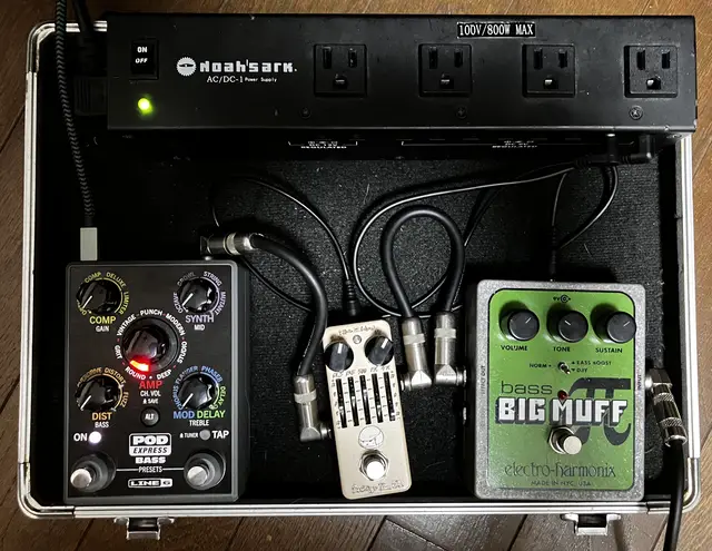 Picture: POD Express Bass / Maritozzo Bass EQ / Bass Big Muff Pi